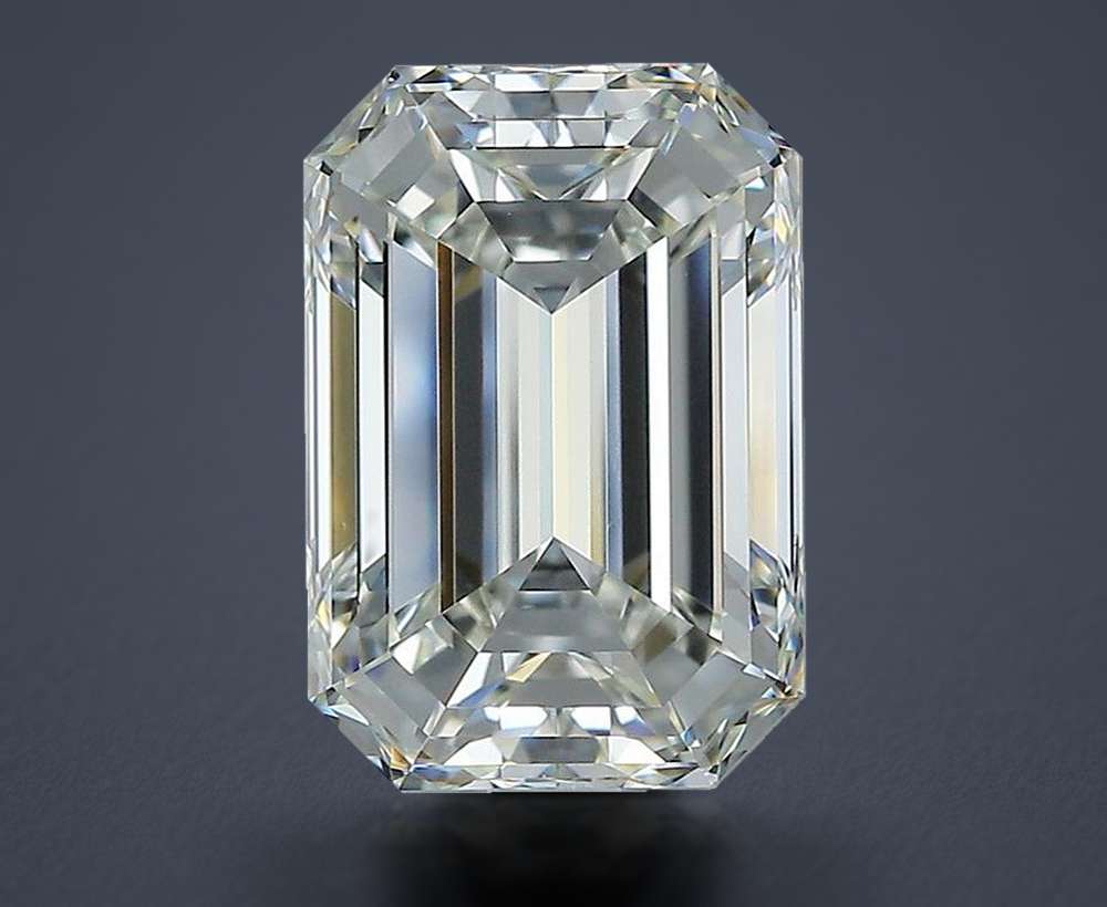 4.01 Carat Emerald Natural Diamond