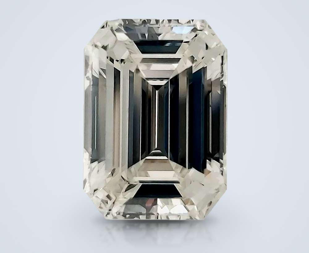 5.02 Carat Emerald Natural Diamond