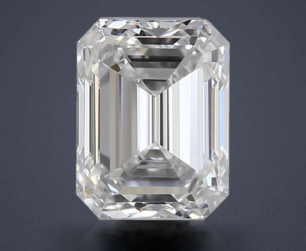 0.40 Carat Emerald Natural Diamond