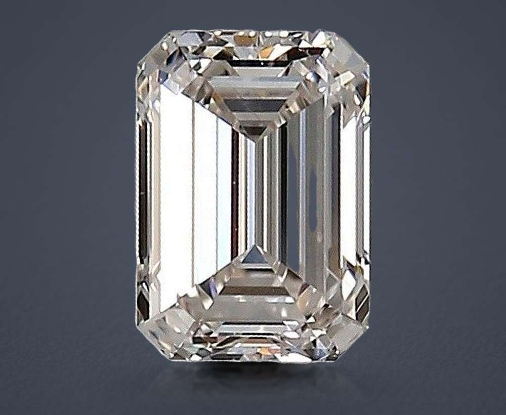 0.90 Carat Emerald Natural Diamond