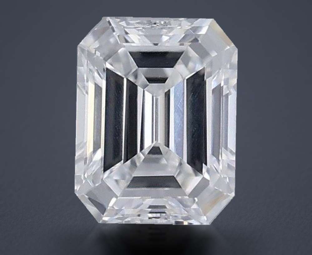 0.35 Carat Emerald Natural Diamond
