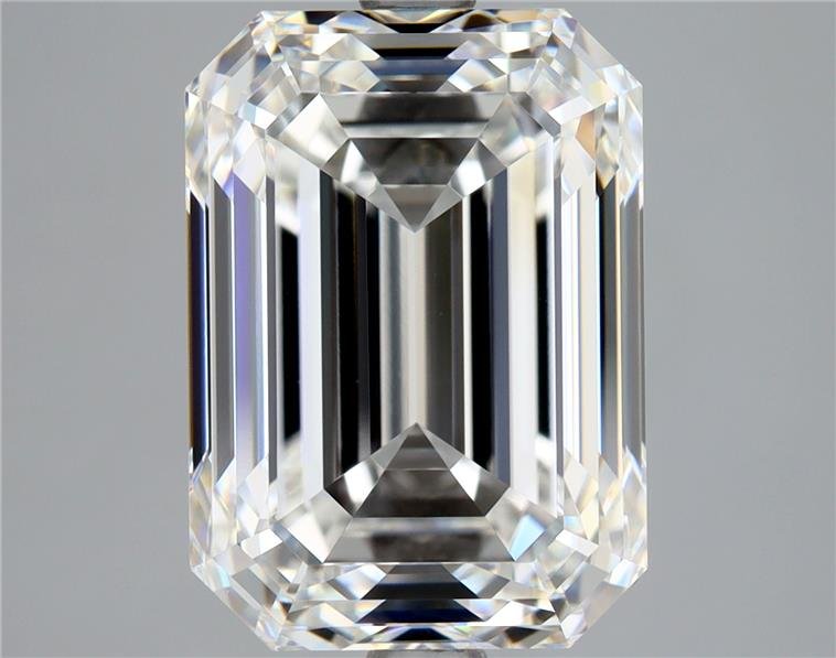 5.01 Carat Emerald Natural Diamond
