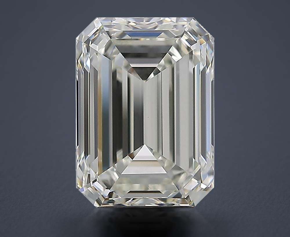4.01 Carat Emerald Natural Diamond