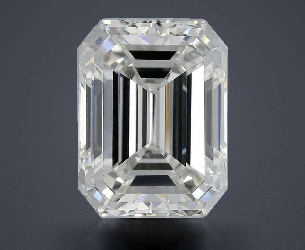 2.01 Carat Emerald Natural Diamond