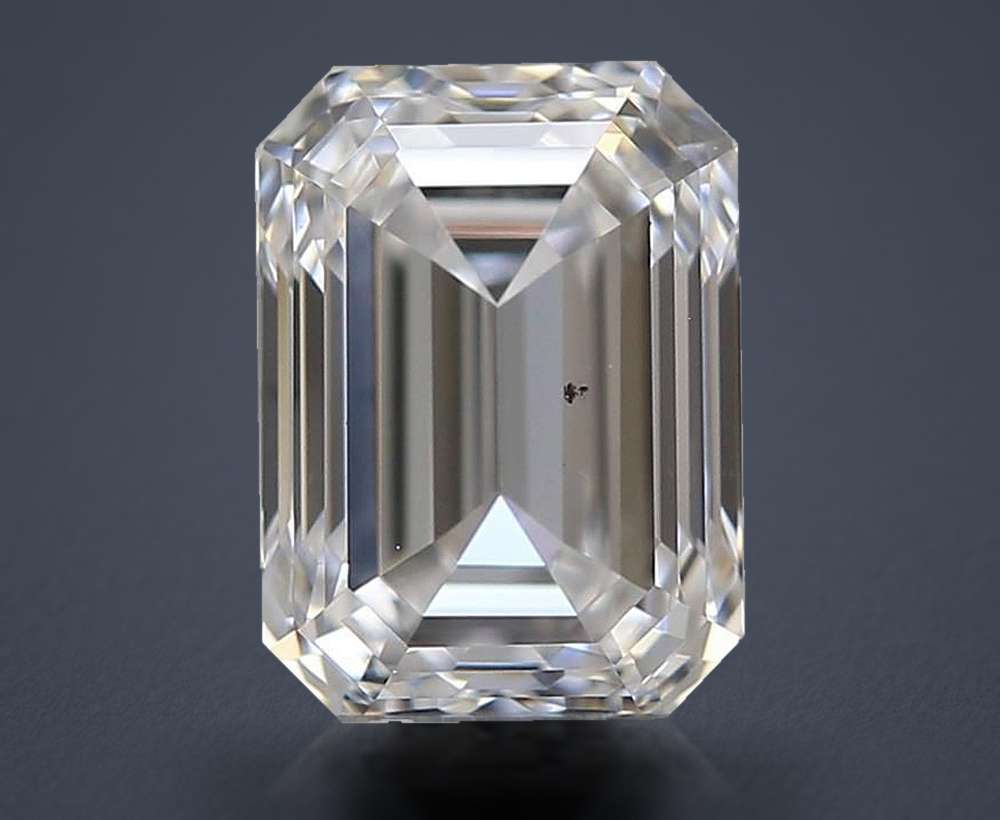 0.70 Carat Emerald Natural Diamond