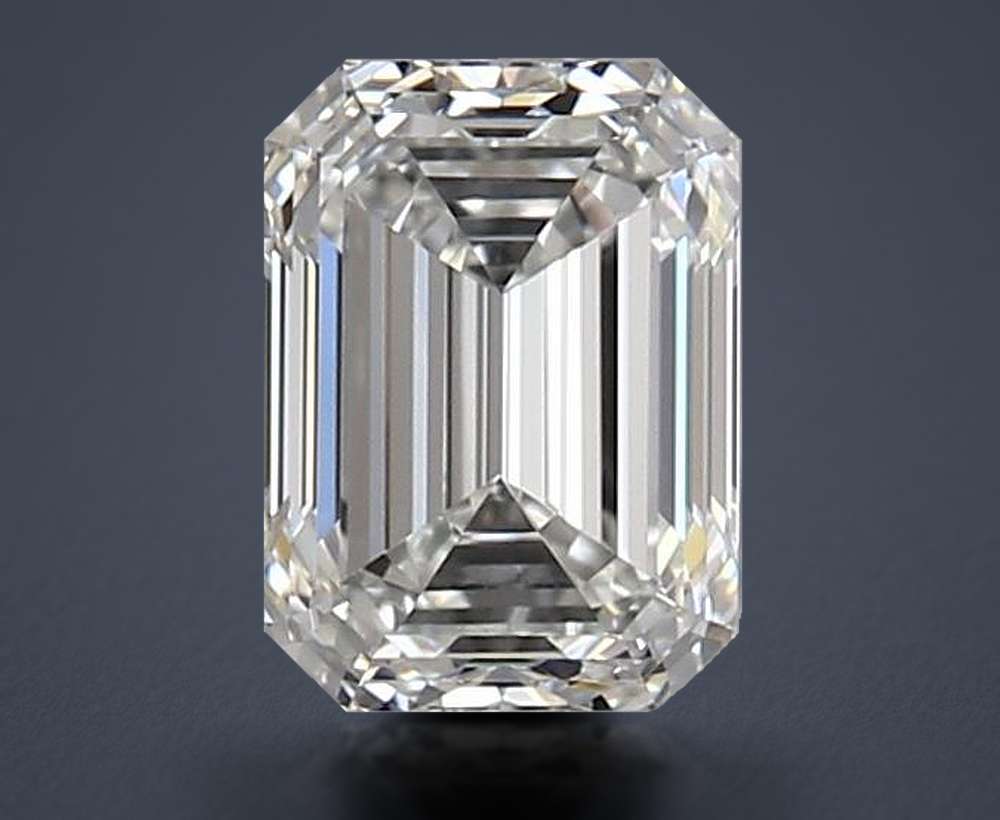 0.82 Carat Emerald Natural Diamond