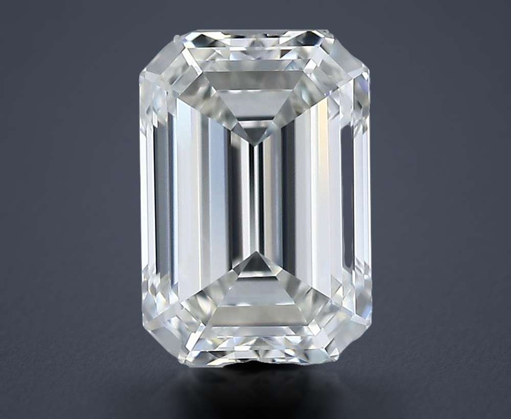 0.90 Carat Emerald Natural Diamond