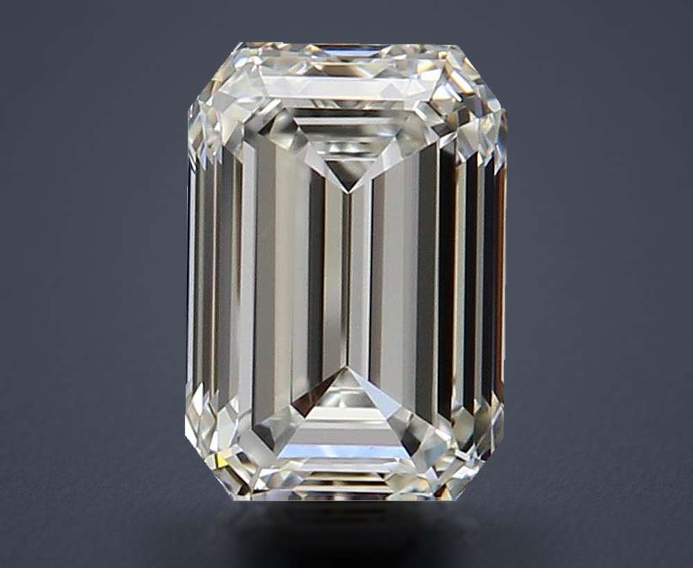 0.81 Carat Emerald Natural Diamond
