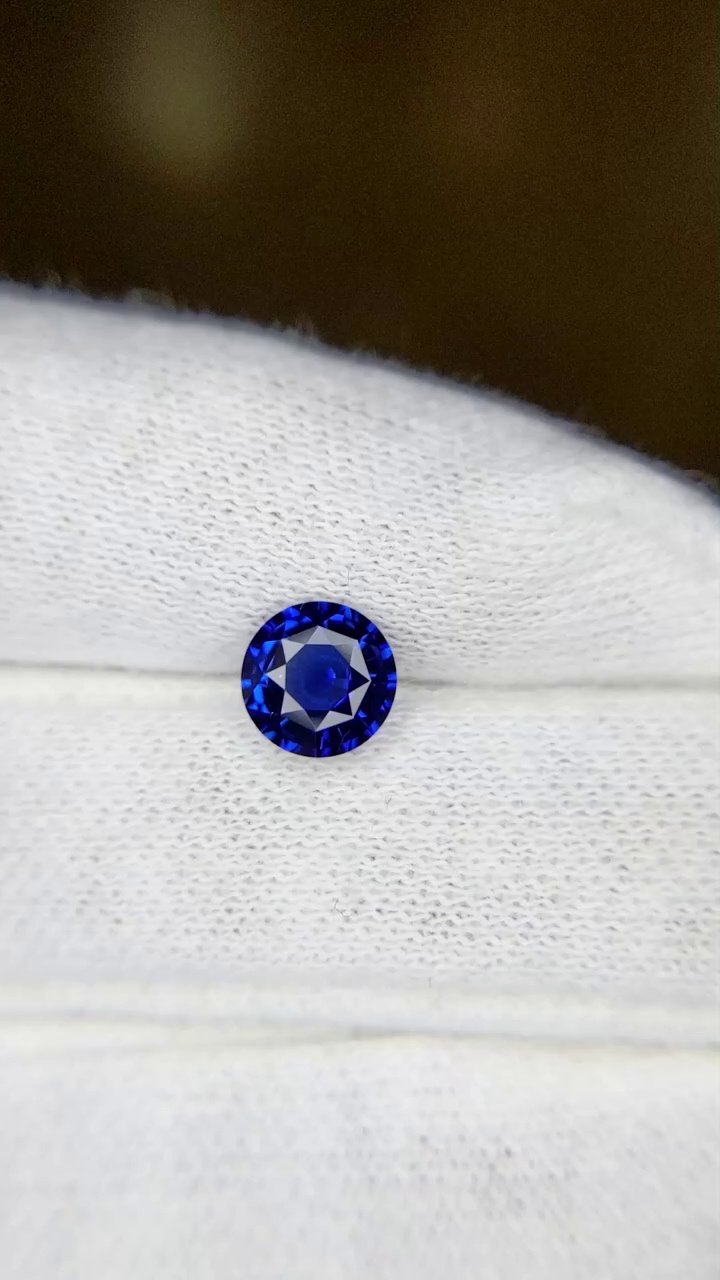 1.14 Carat Blue Round Sapphire