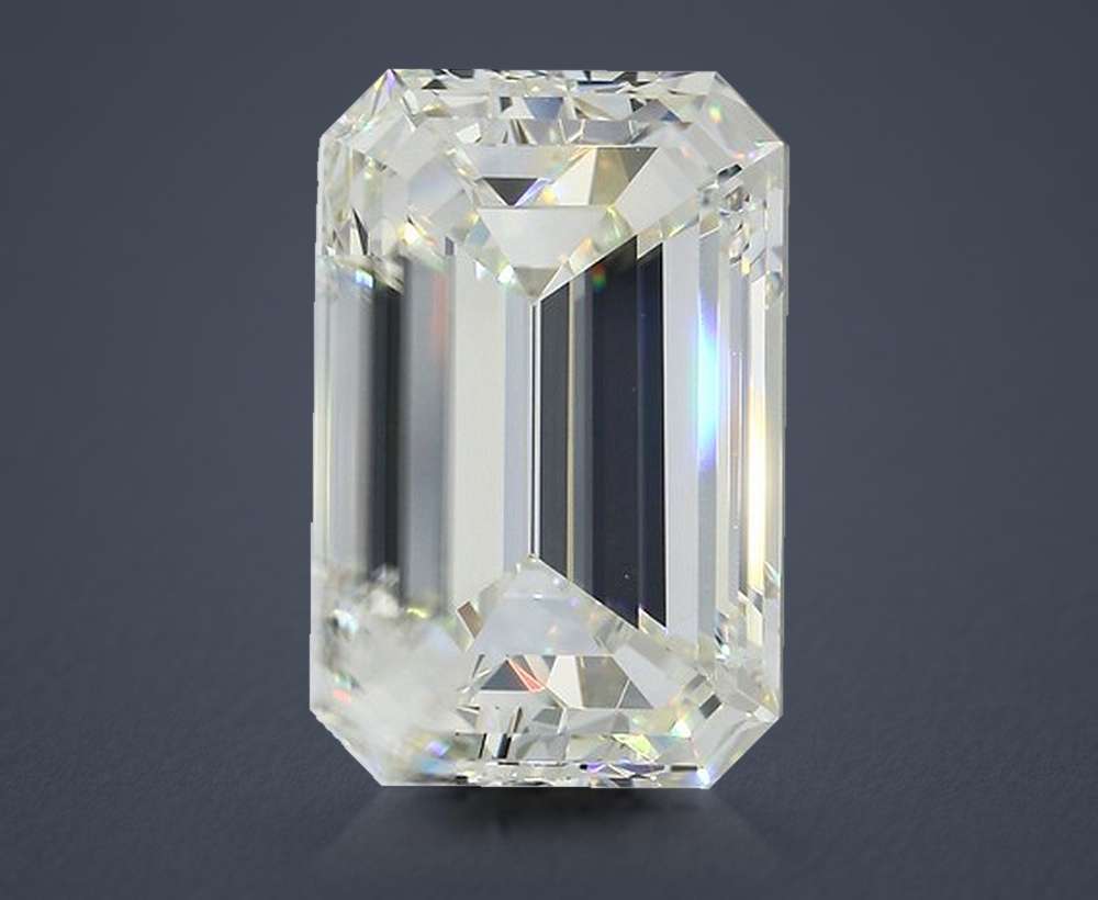 8.21 Carat Emerald Natural Diamond