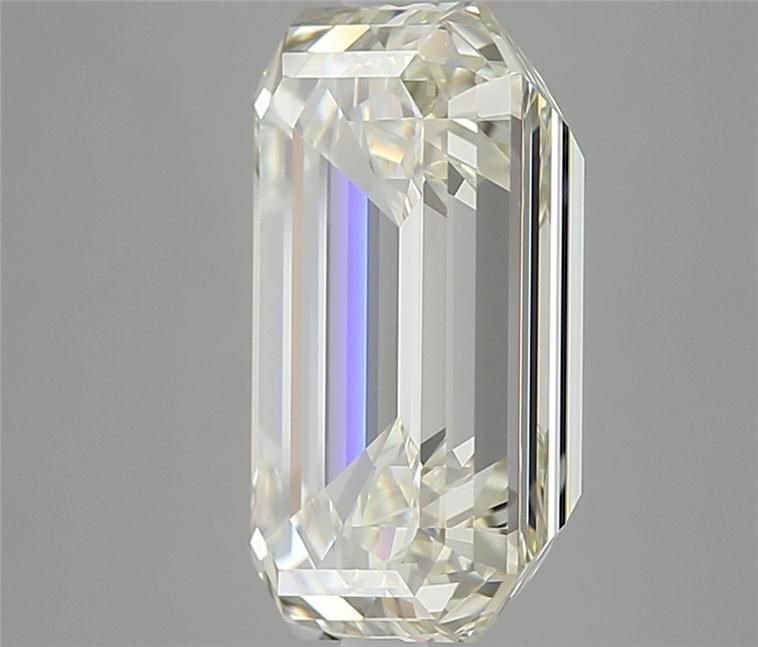 7.13 Carat Emerald Natural Diamond