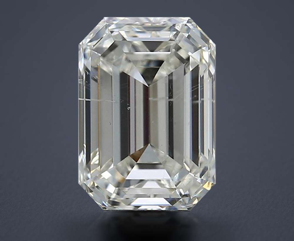 1.90 Carat Emerald Natural Diamond