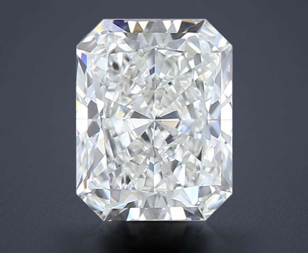0.30 Carat Radiant Natural Diamond