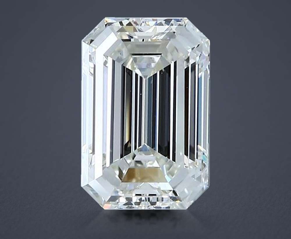 3.01 Carat Emerald Natural Diamond