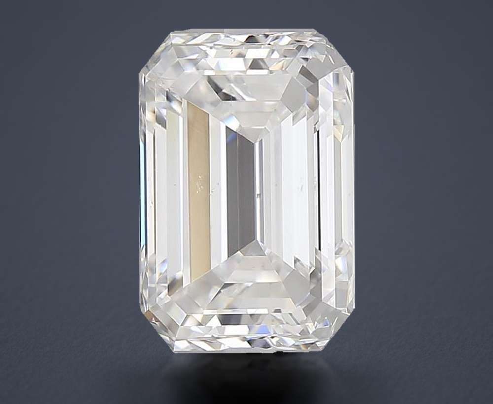 1.90 Carat Emerald Natural Diamond