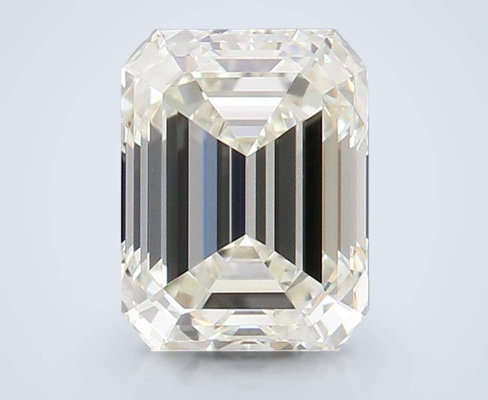 0.70 Carat Emerald Natural Diamond