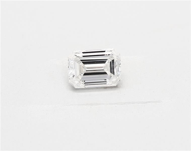 0.70ct G VS2 Excellent Cut Emerald Diamond