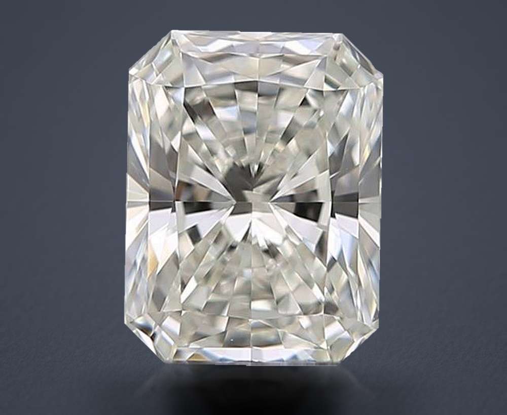 0.40 Carat Radiant Natural Diamond