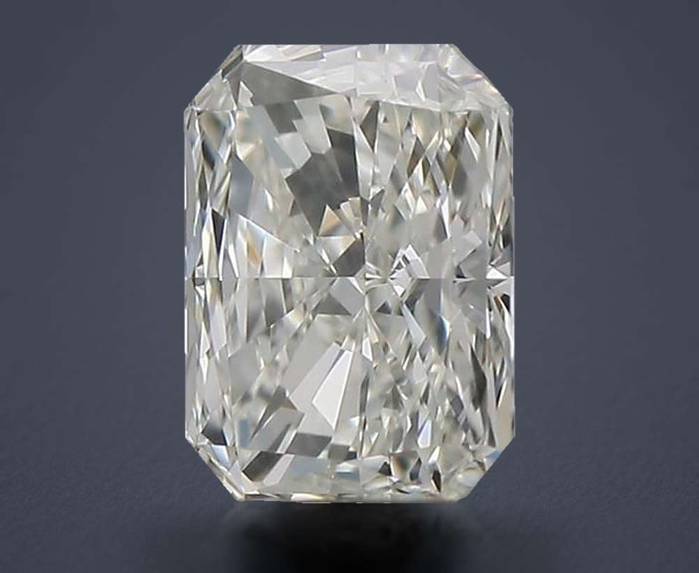 0.40 Carat Radiant Natural Diamond