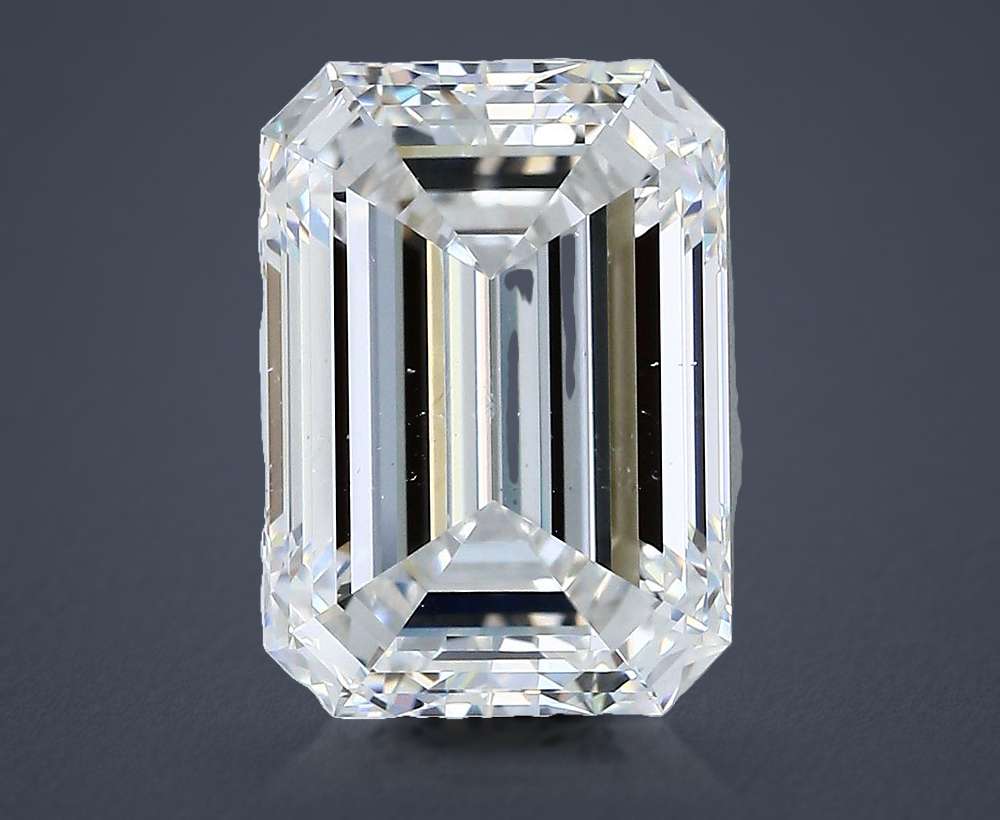 5.03 Carat Emerald Natural Diamond