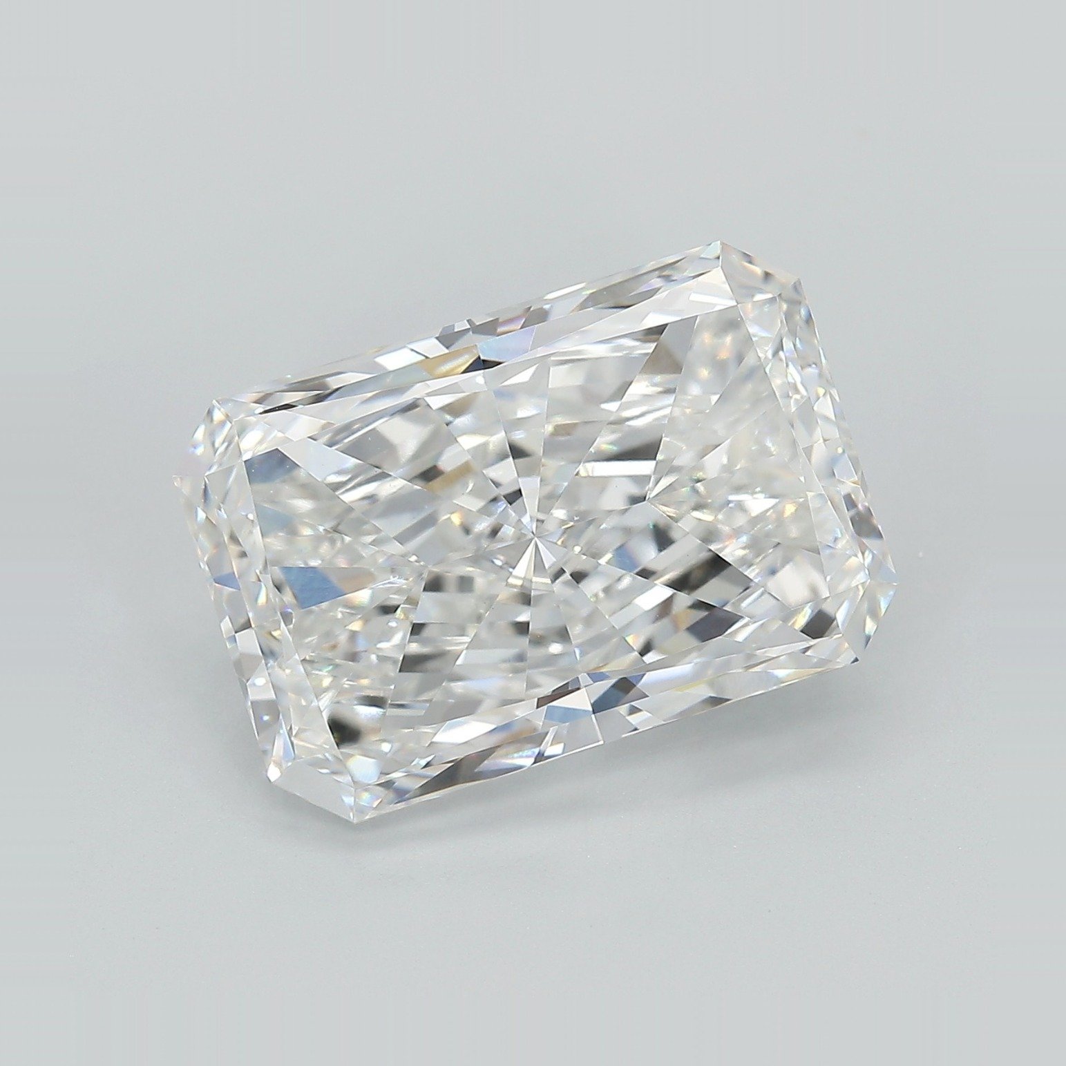 9.03ct F VVS2 Very Good Cut Radiant Lab Grown Diamond