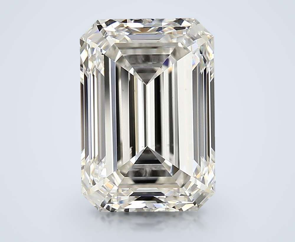 2.61 Carat Emerald Natural Diamond