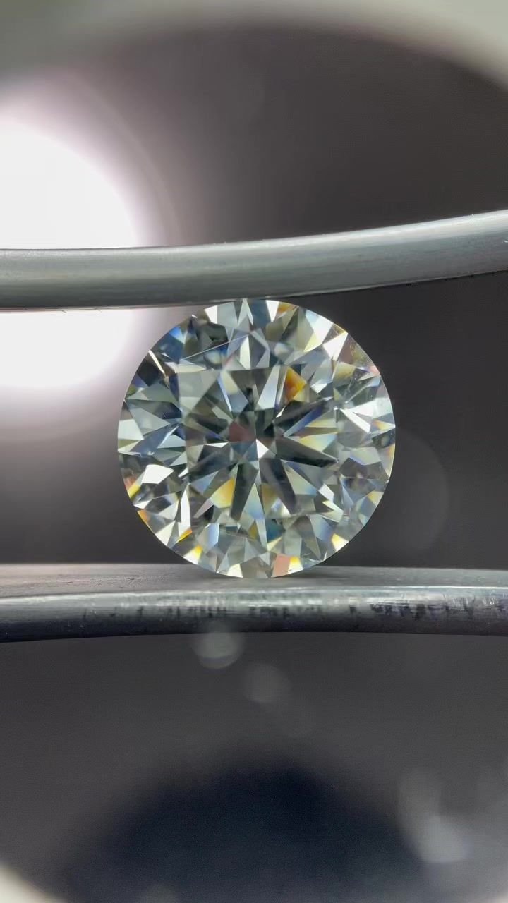 5.02ct H SI1 Excellent Cut Round Diamond