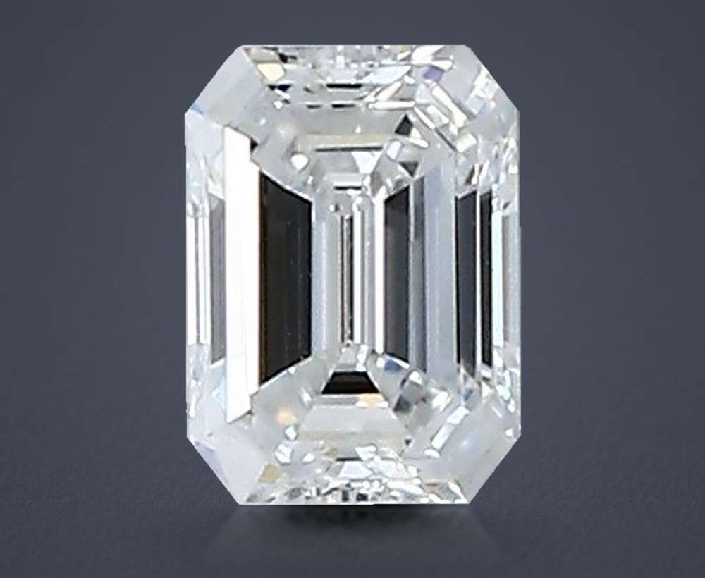 0.31 Carat Emerald Natural Diamond