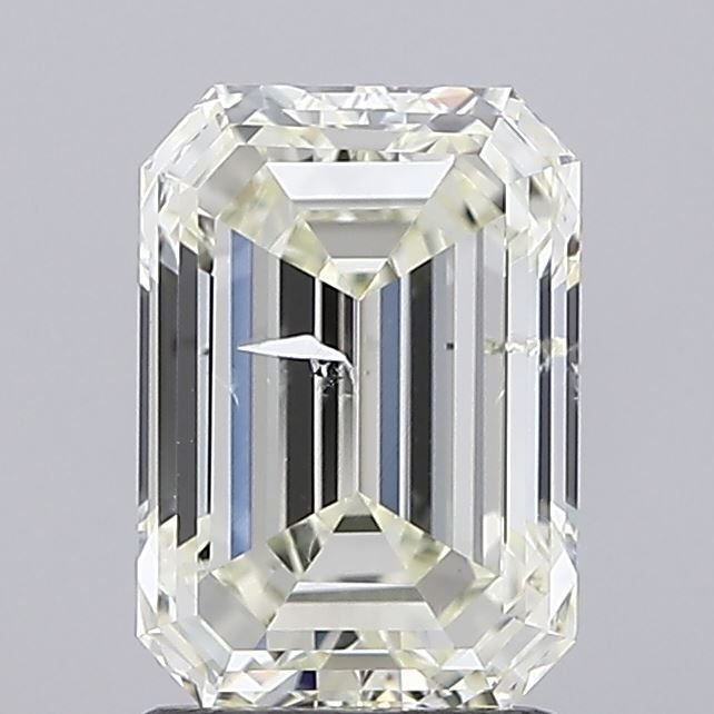 2.01 Carat Emerald Natural Diamond