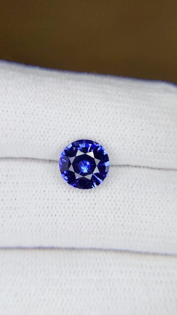 2.60 Carat Blue Round Sapphire