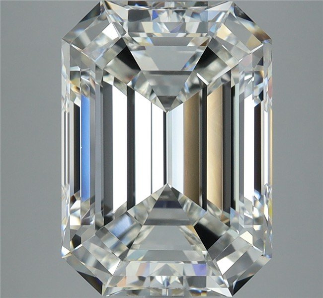 5.05 Carat Emerald Natural Diamond