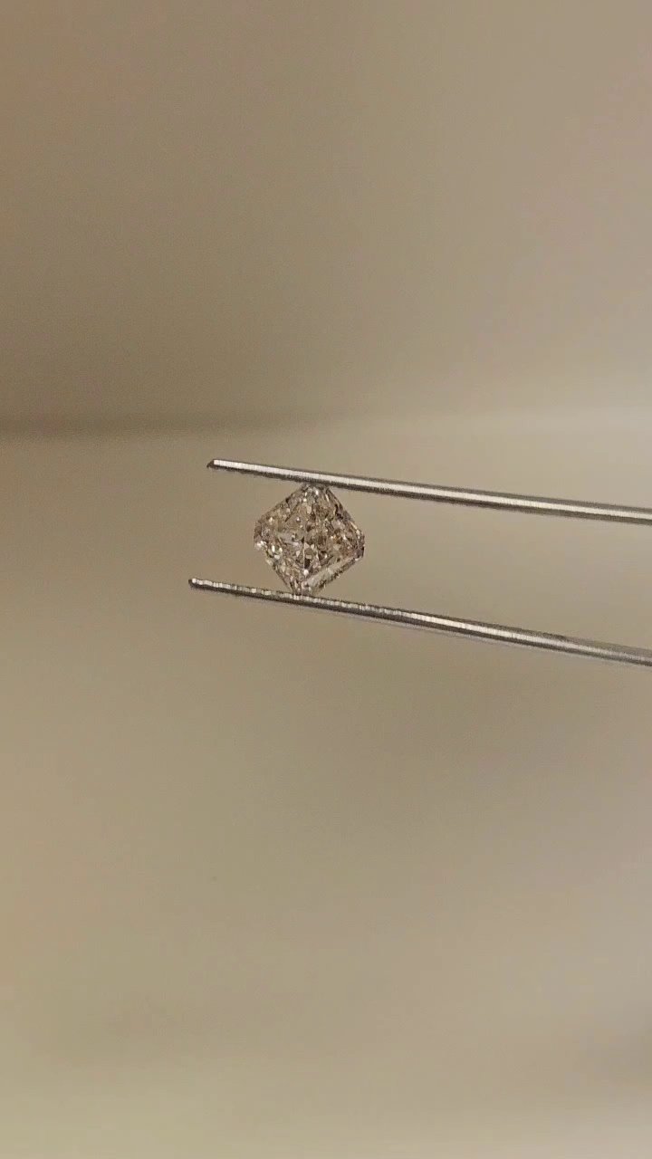 1.03ct J SI1 Rare Carat Ideal Cut Radiant Diamond