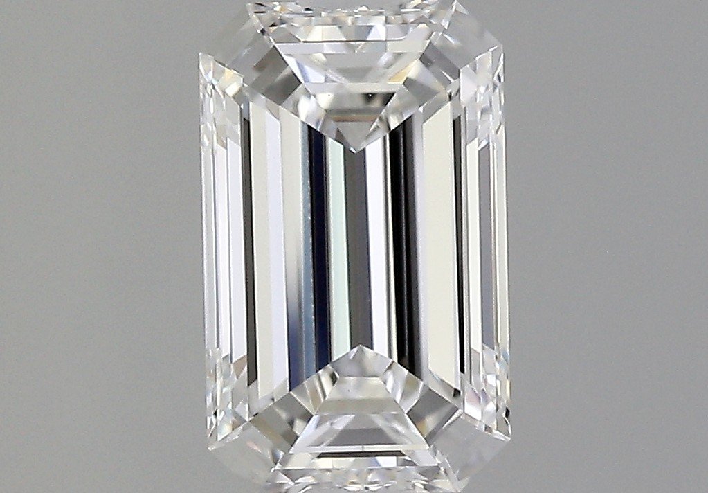 2.20 Carat Emerald Natural Diamond