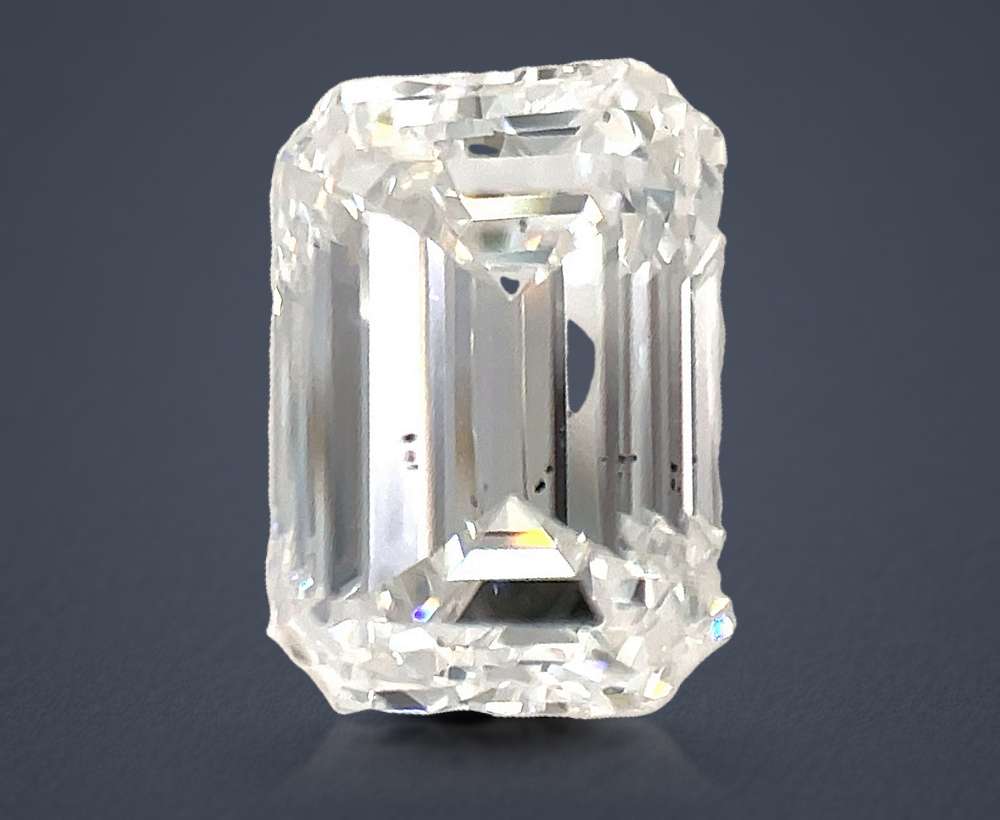 1.90 Carat Emerald Natural Diamond