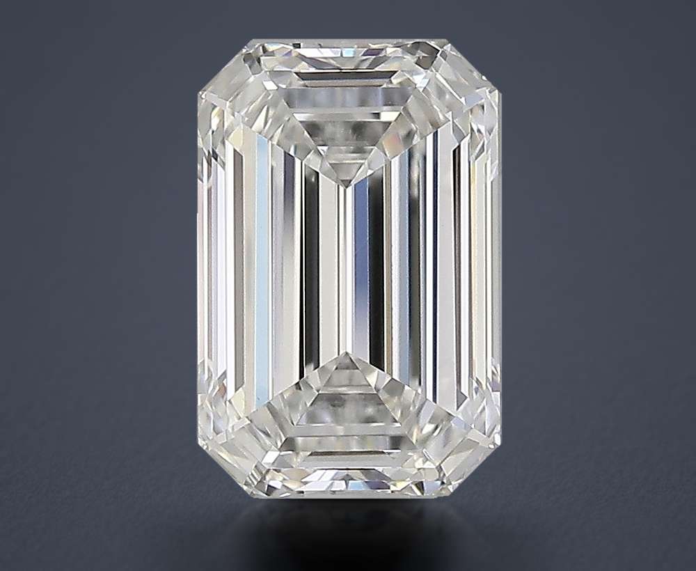 2.51 Carat Emerald Natural Diamond