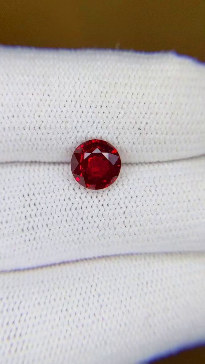 1.71 Carat Red Round Ruby
