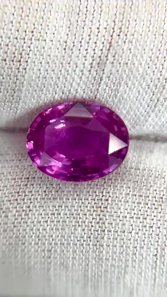 4.01 Carat Pink Oval Sapphire