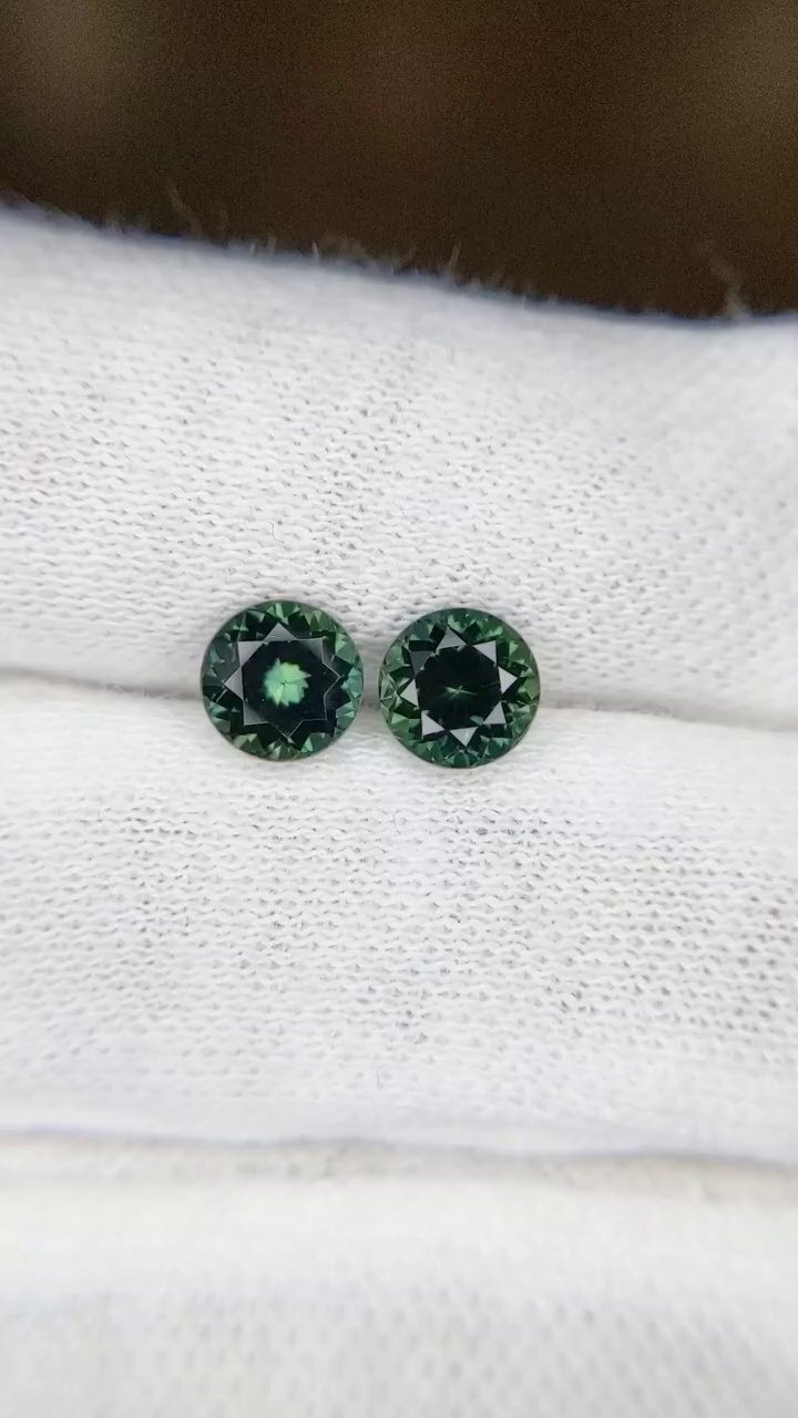 2.18 Carat Green Round Sapphire