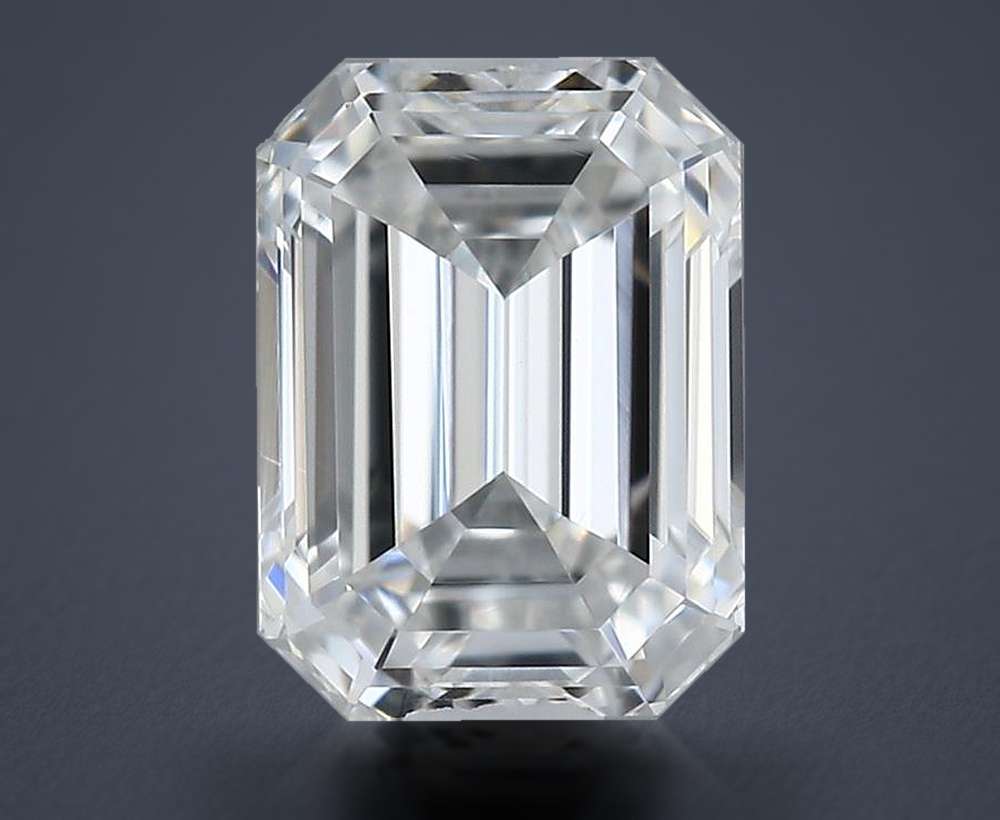 0.30 Carat Emerald Natural Diamond