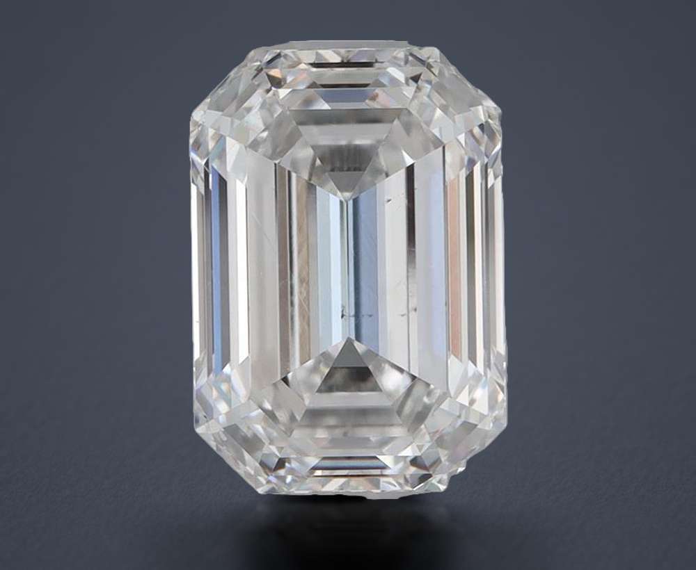 3.15 Carat Emerald Natural Diamond