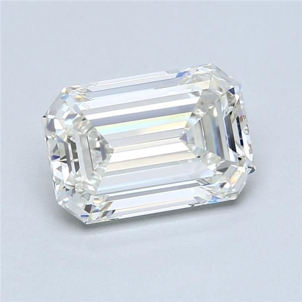 3.04ct I VVS1 Rare Carat Ideal Cut Emerald Diamond