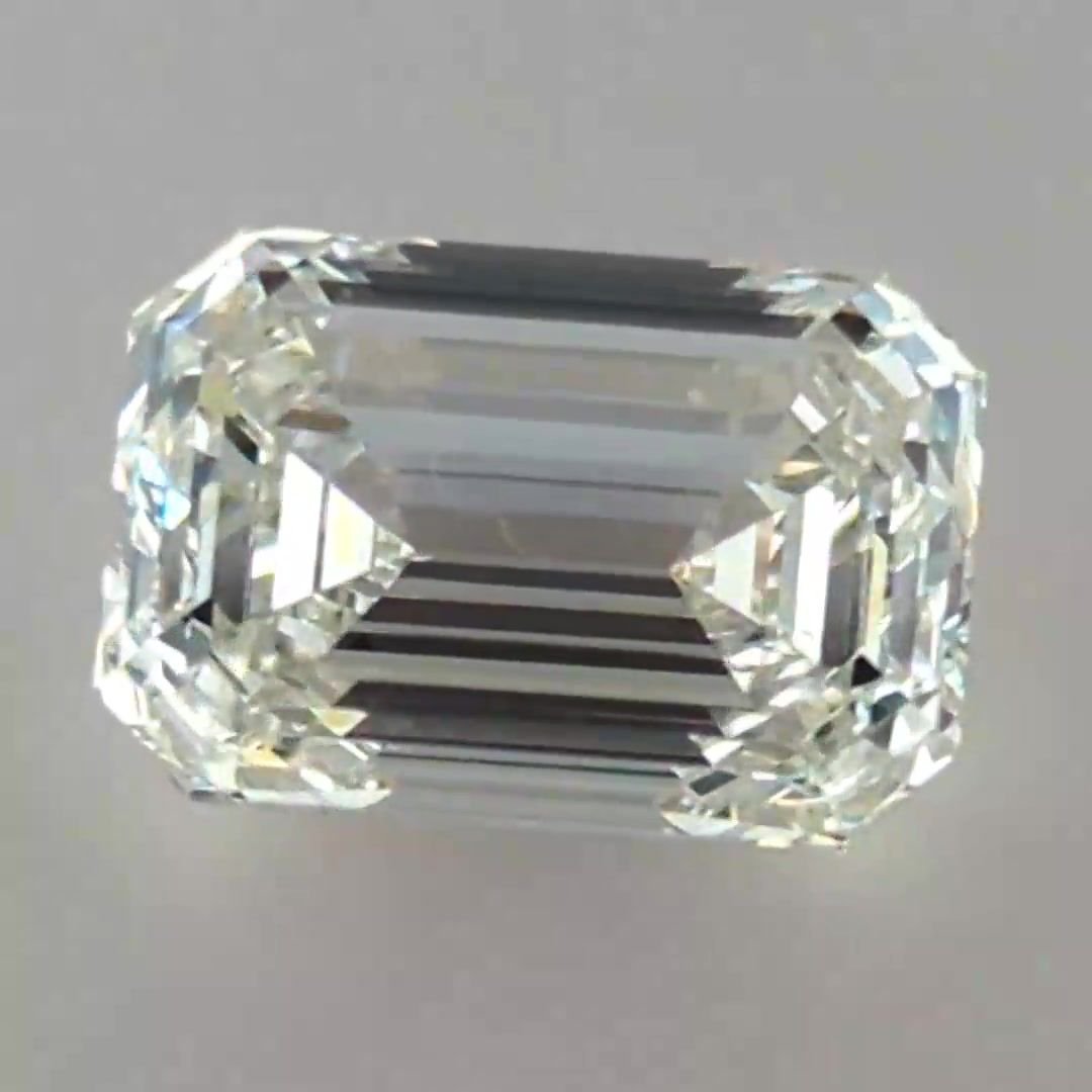 3.01ct H VVS1 Rare Carat Ideal Cut Emerald Diamond