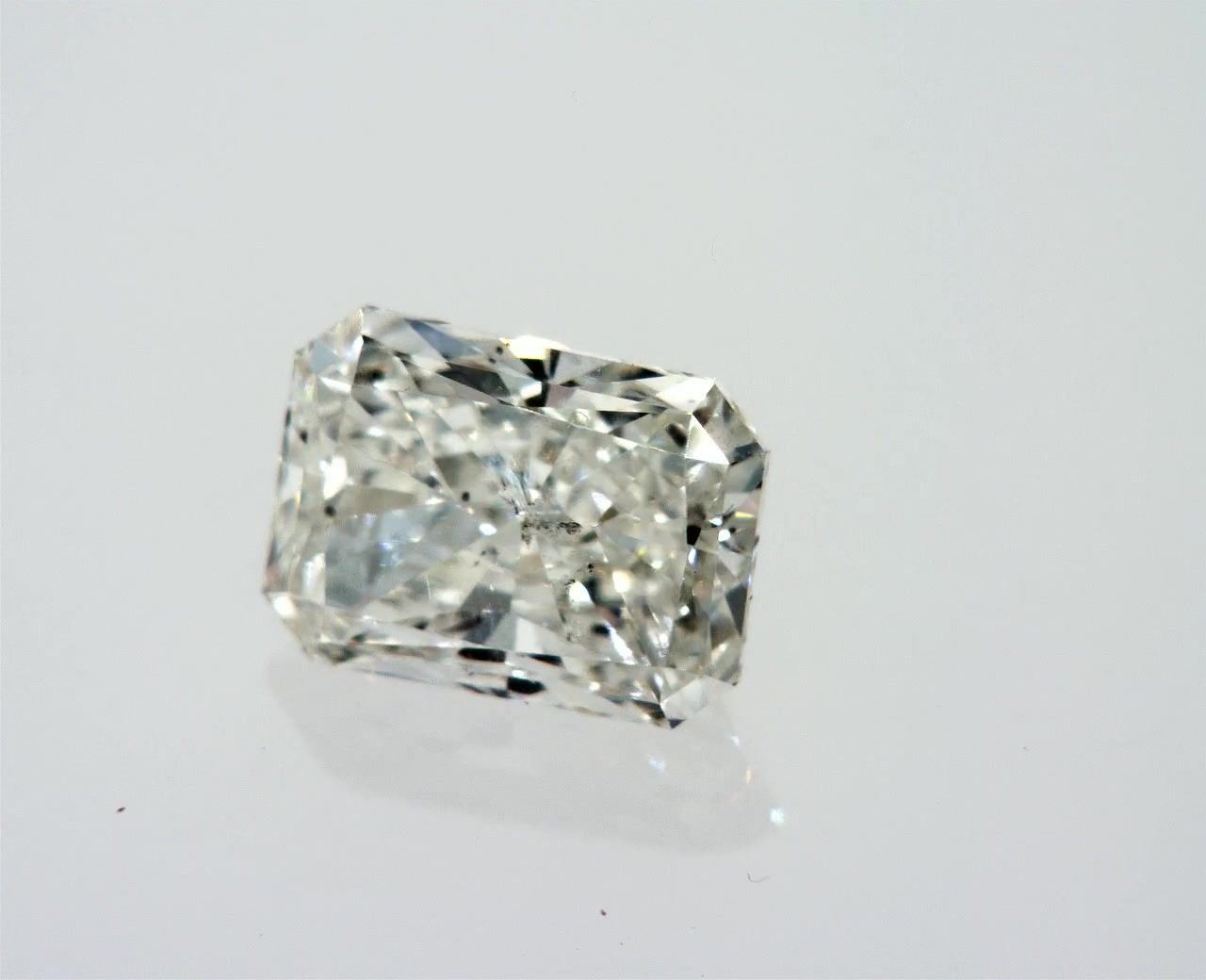 1.00ct H SI2 Rare Carat Ideal Cut Radiant Diamond