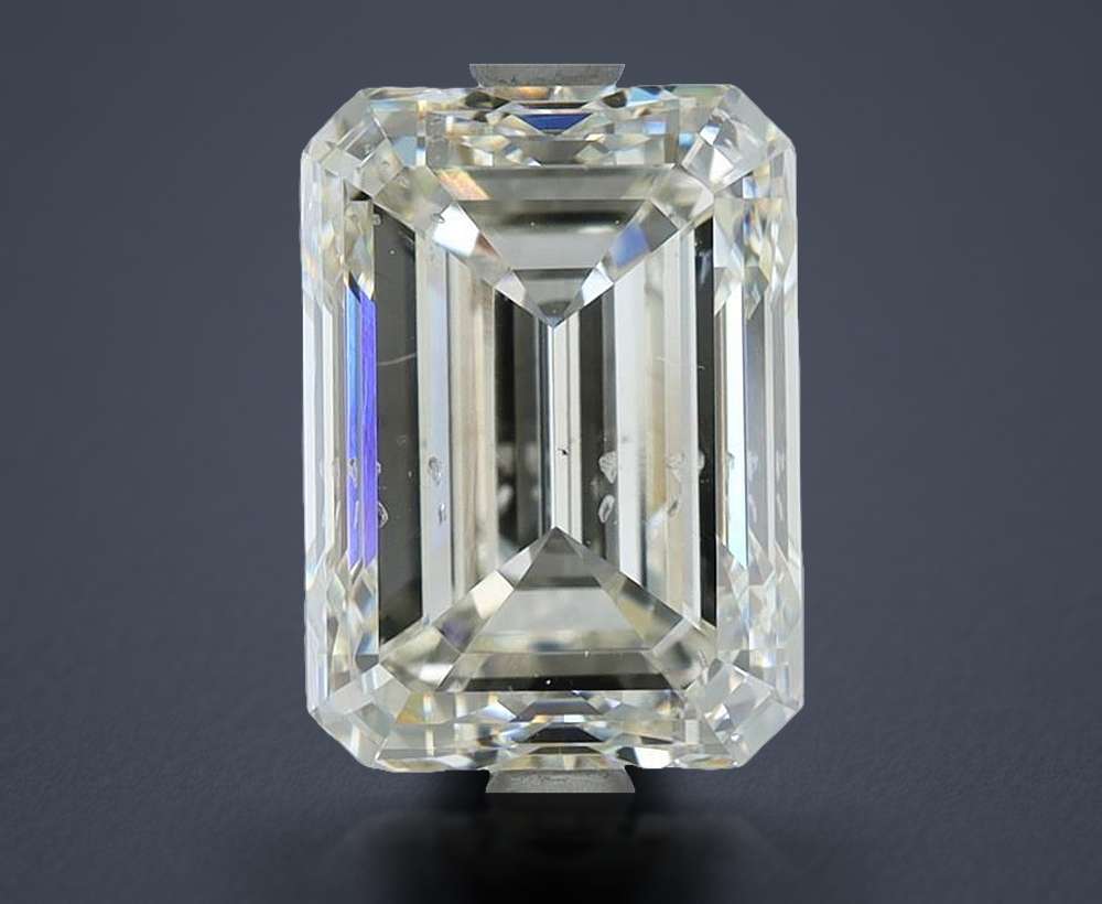 3.51 Carat Emerald Natural Diamond
