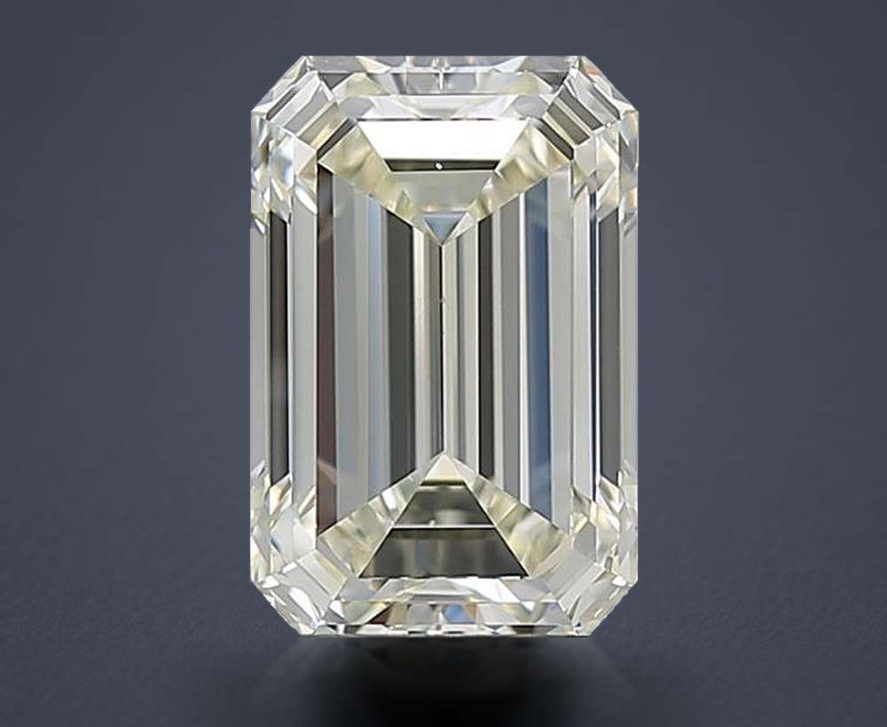 3.25 Carat Emerald Natural Diamond