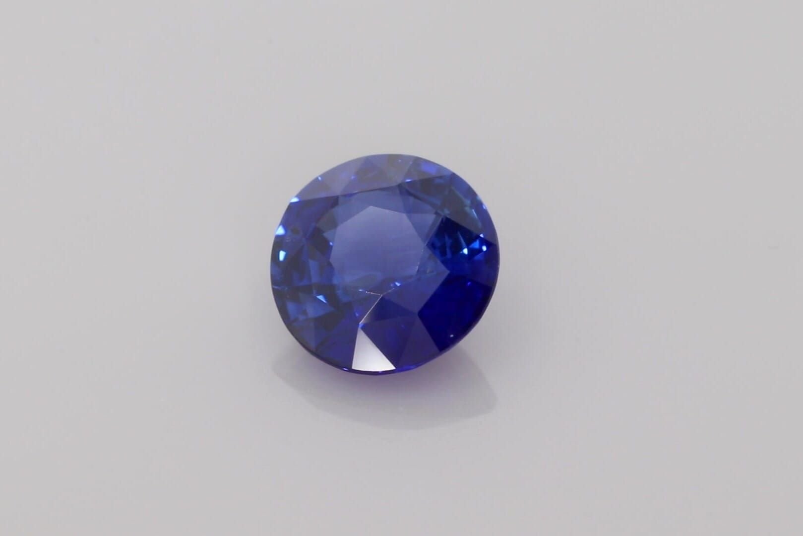 5.01 Carat Vivid Blue Round Sapphire