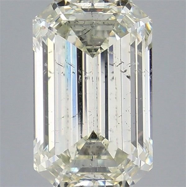 2.70 Carat Emerald Natural Diamond