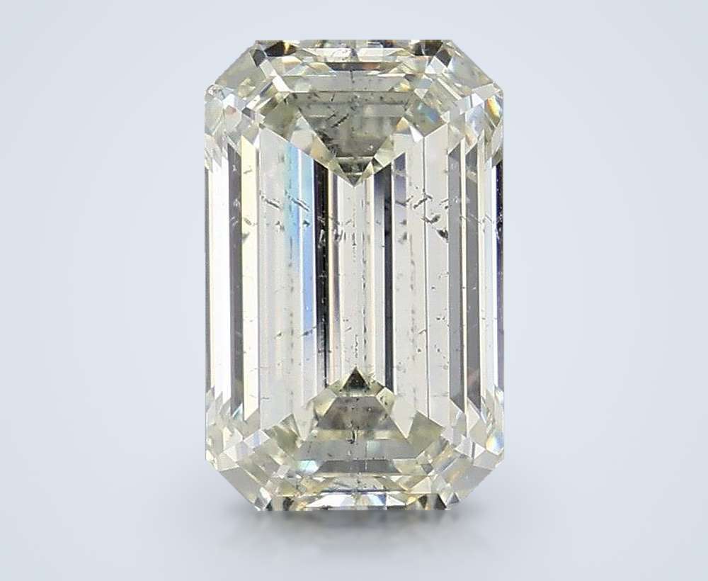2.70 Carat Emerald Natural Diamond
