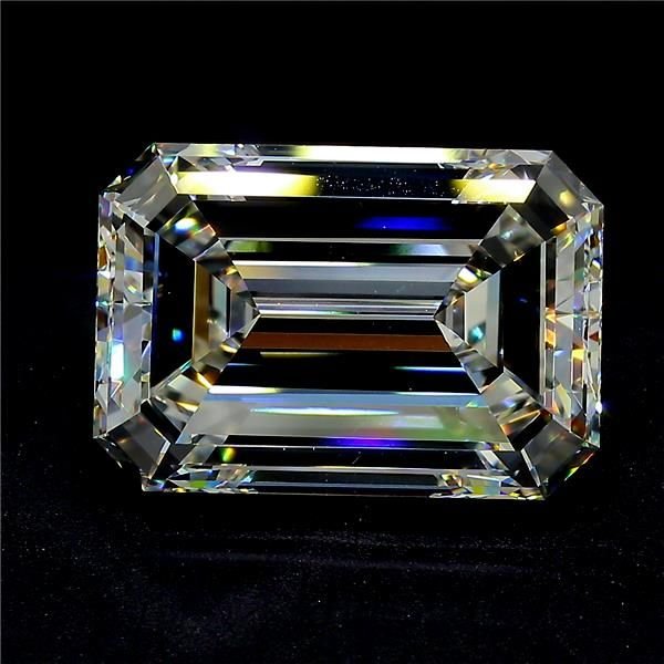 7.01ct G VS2 Very Good Cut Emerald Diamond