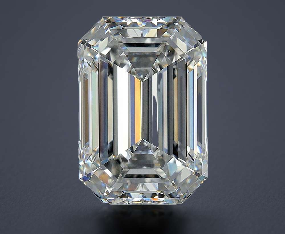 7.07 Carat Emerald Natural Diamond